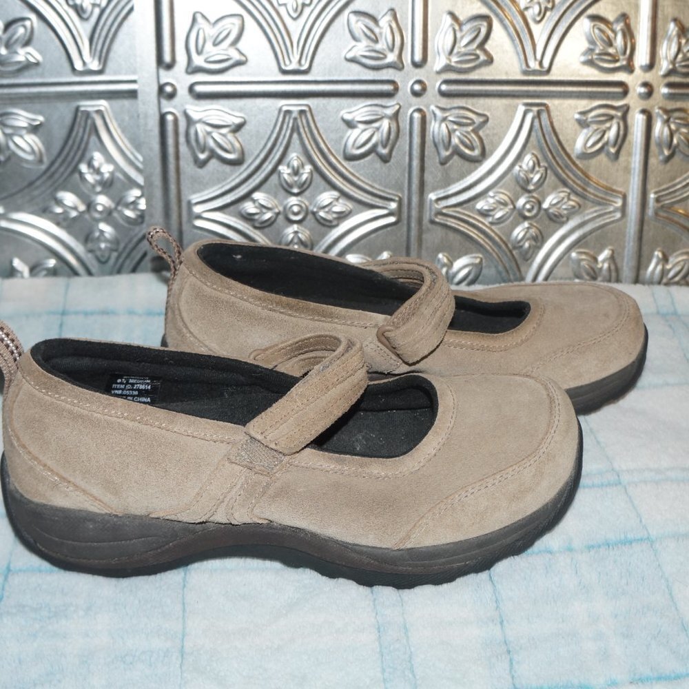 LL Bean Size 8.5 Mary Jane Comfort Tan Suede Moccasin Loafers